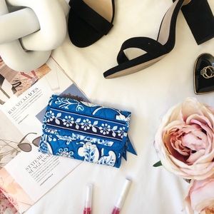 Vera Bradley Blue Lagoon Euro Wallet NWOT